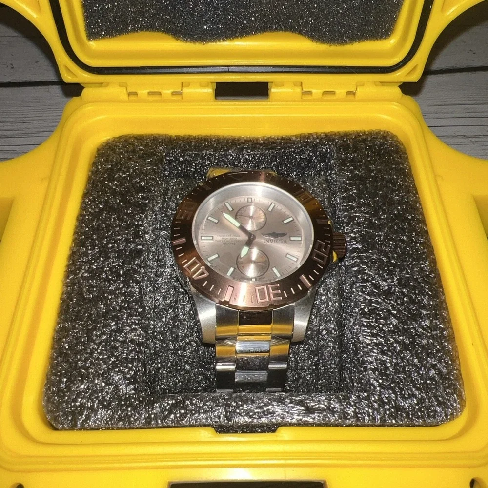 Invicta Pro Diver 15875 Men's Quartz Watch